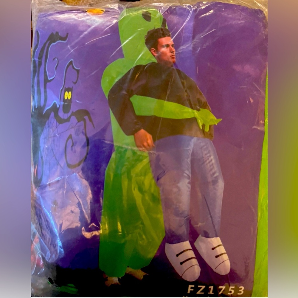Halloween Costume👽